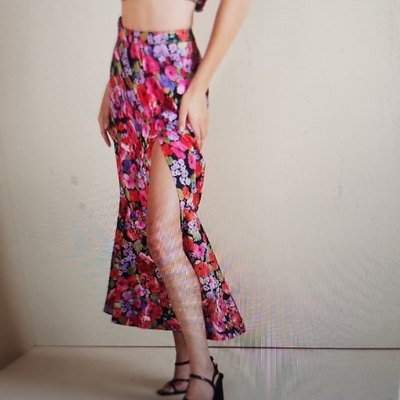 AMUR Clyde Midi Skirt Size 2 - Picture 3 of 9